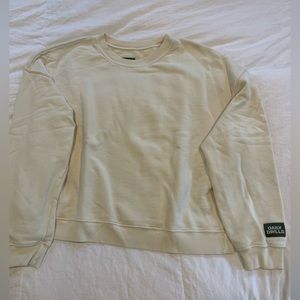 Daily Drills UNISEX OVERSIZED CREW. Sand. Med-lg sweatshirt.